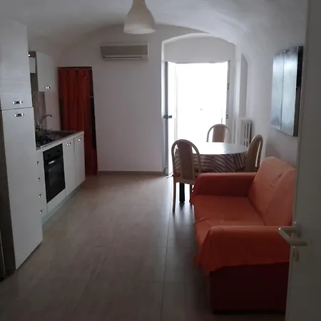 Con Due Da Letto Al Centro Di Daire Bari