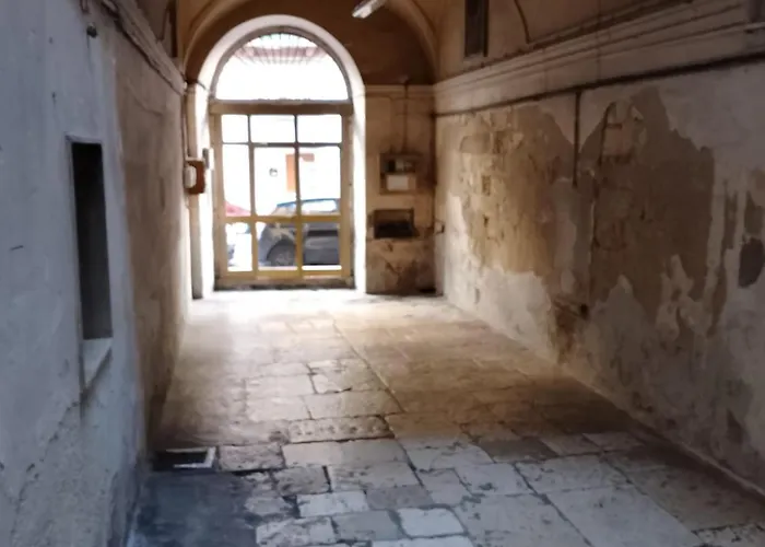 Apartment Con Due Da Letto Al Centro Di *